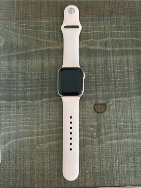 Apple Watch Series 5 (GPS + Cellular) 40mm Gold Aluminum Case w/Pink Sport Band
